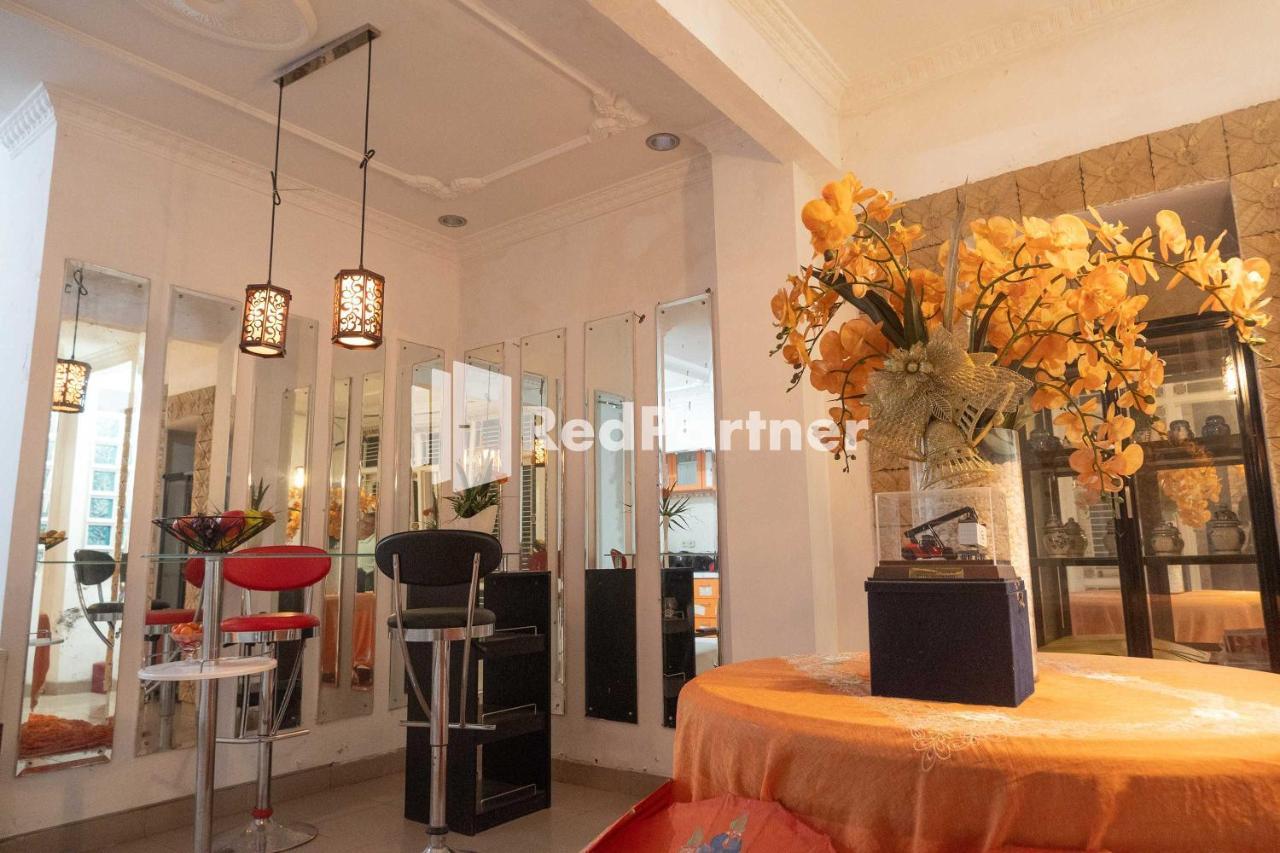 House Of Joy Sopalan Redpartner Hotel Kalasan Exterior foto